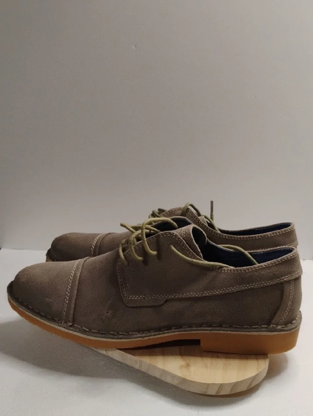 Mark Nason Men's Suede Chukka Boots in Taupe with Olive Laces